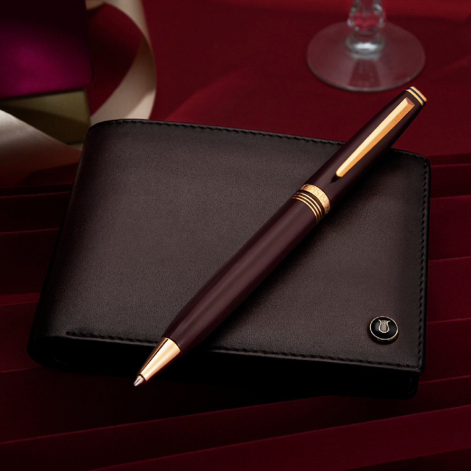 Lapis Bard Gift Set Contemporary Ballpoint Pen with Ducorium Wallet - Bordeaux with Gold Trims (WP32780) - Image 2